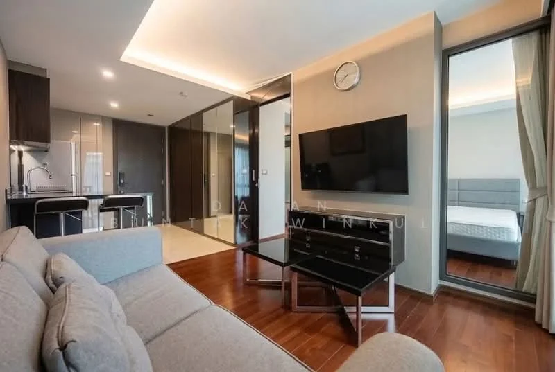 1 Bedroom condo in The Address Sukhumvit 61