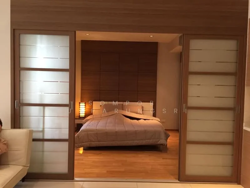1 Bedroom condo in The Emporio Place