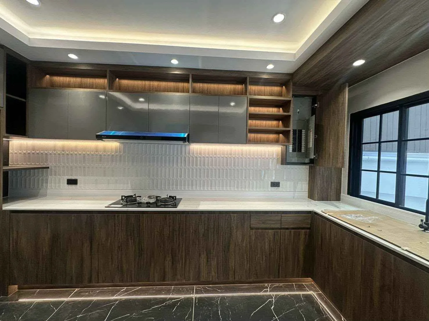4 Bedroom condo in Regent 71 Place