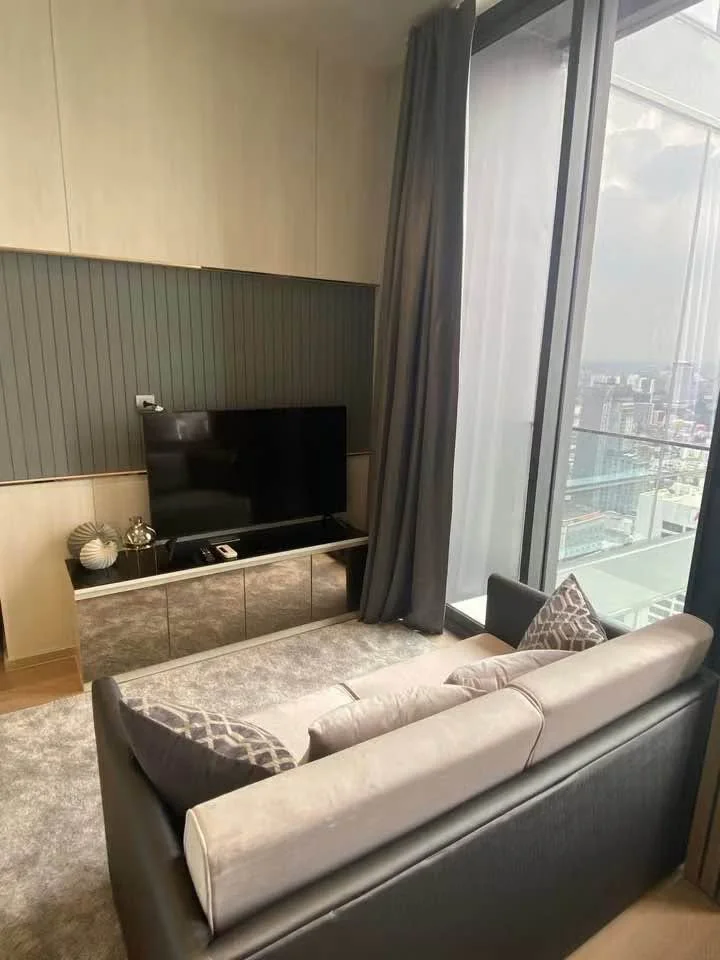 Studio condo in ASHTON Silom