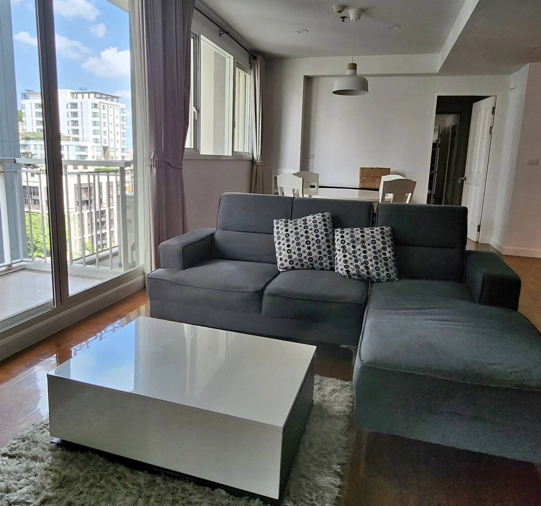 2 Bedroom condo in Baan Siri 31