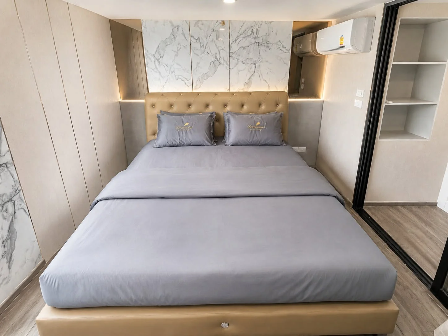 1 Bedroom condo in KnightsBridge Space Rama 9