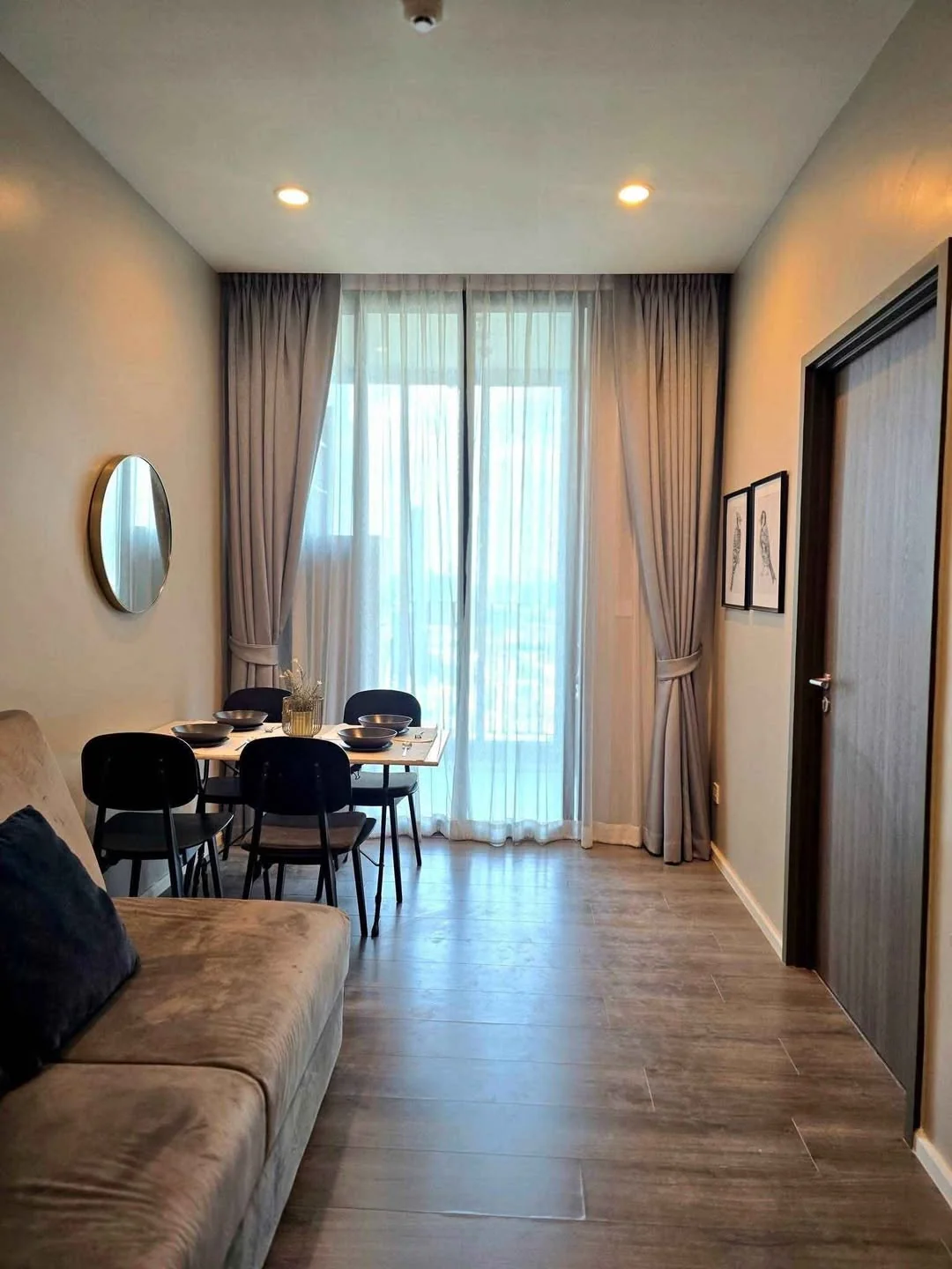 1 Bedroom condo in Whizdom Essence