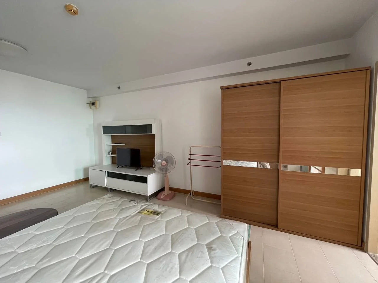 Studio condo in City Home Rattanathibet