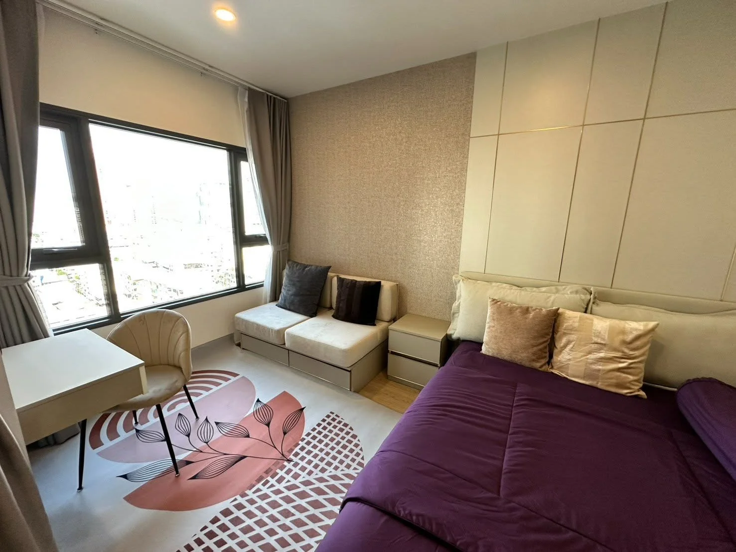 Studio condo in Life Rama 4-Asoke