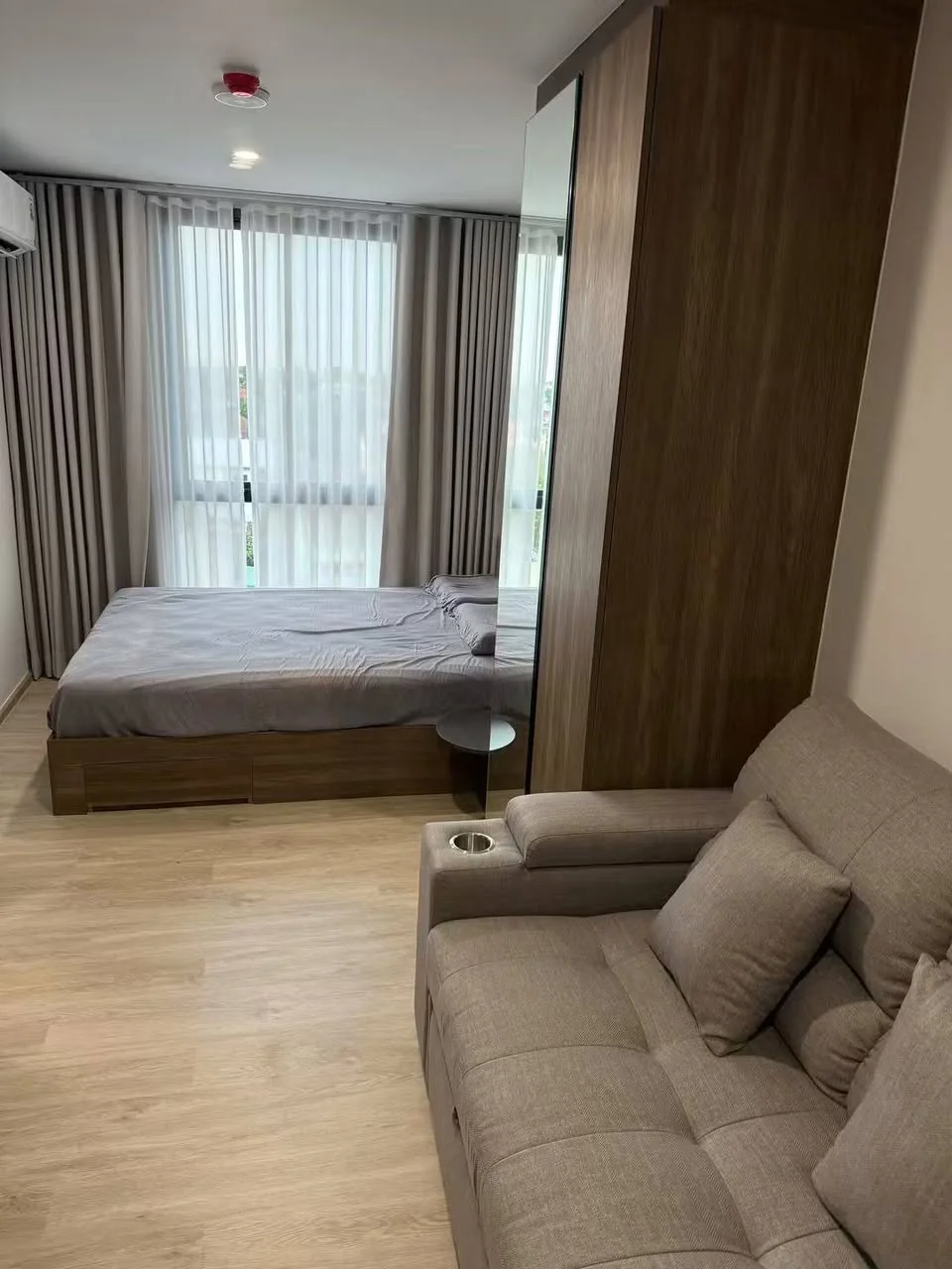 Studio condo in Nue Core Khu Khot Station