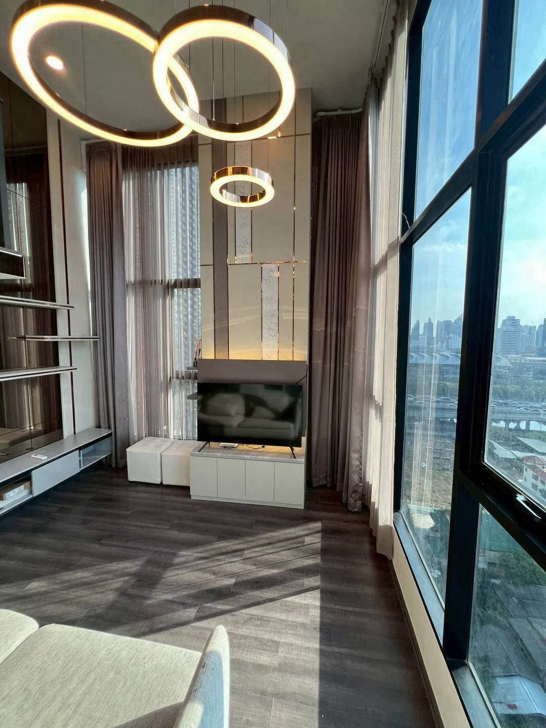 2 Bedroom condo in KnightsBridge Space Rama 9