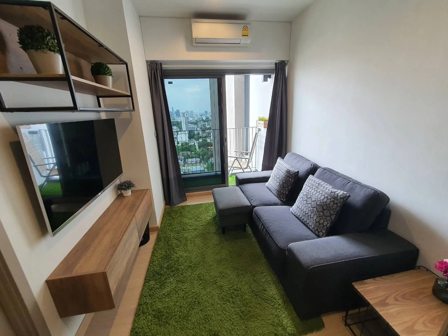 1 Bedroom condo in Whizdom Connect Sukhumvit