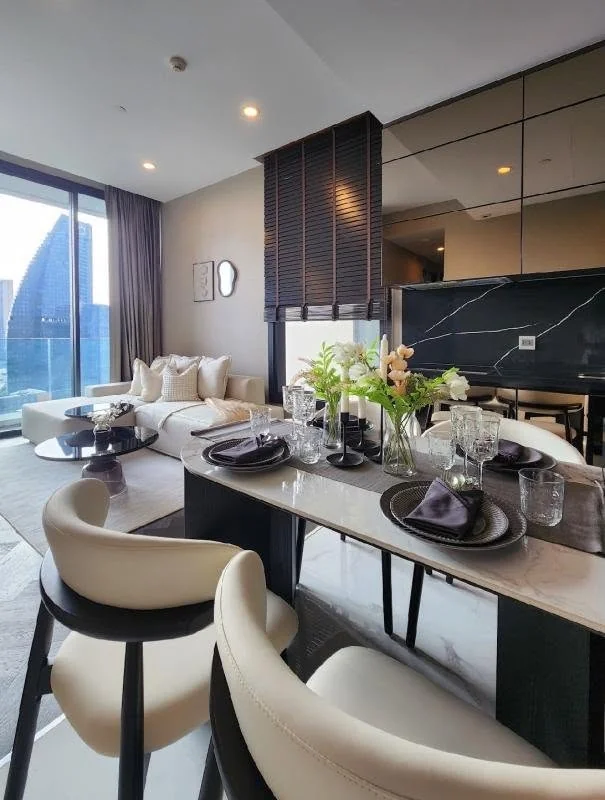 2 Bedroom condo in The Esse Sukhumvit 36