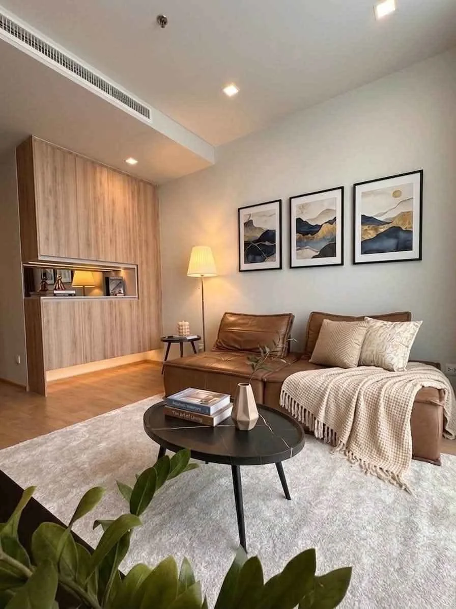 2 Bedroom condo in Noble Around Sukhumvit 33