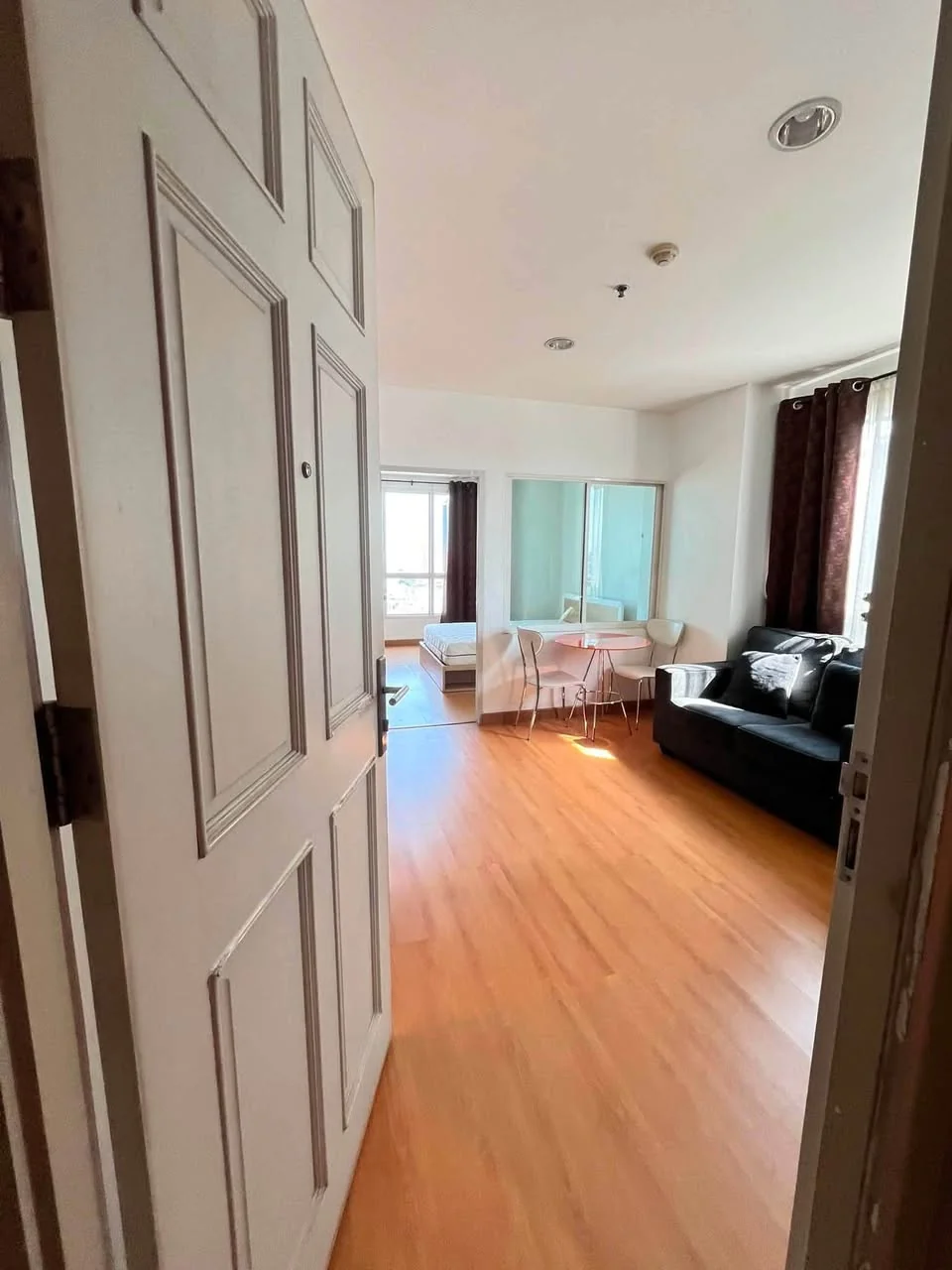 1 Bedroom condo in Life @ Ratchada-Huai Khwang