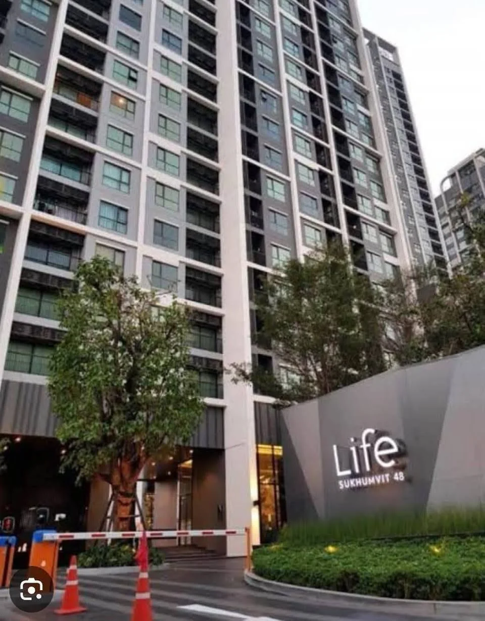 2 Bedroom condo in Life Sukhumvit 48