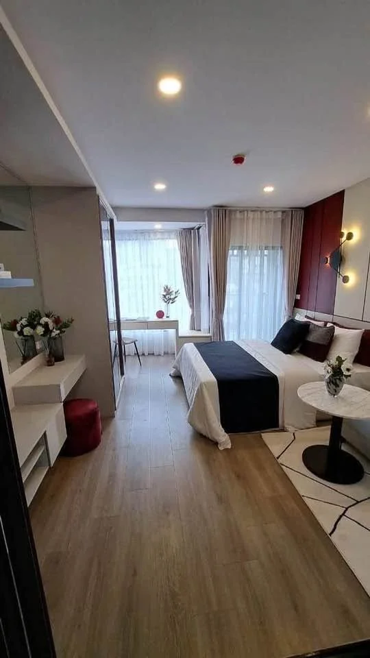 Studio condo in SOHO Bangkok Ratchada