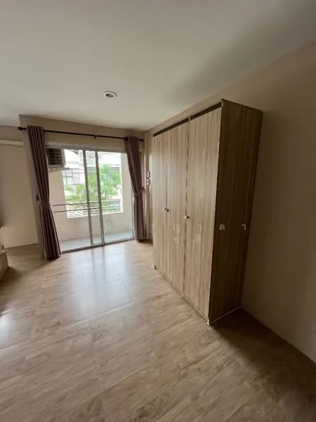 4 Bedroom condo in Home Place Sukhumvit 71