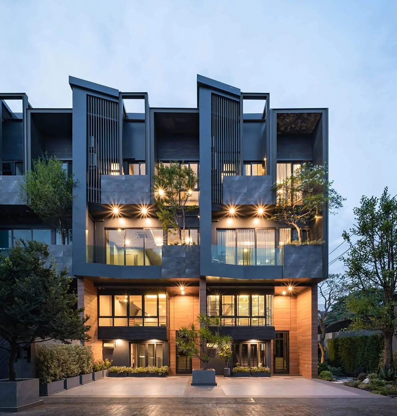3 Bedroom condo in The Eight Chatuchak-Ratchada