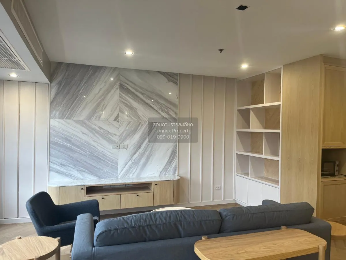 2 Bedroom condo in Baan Ploenchit
