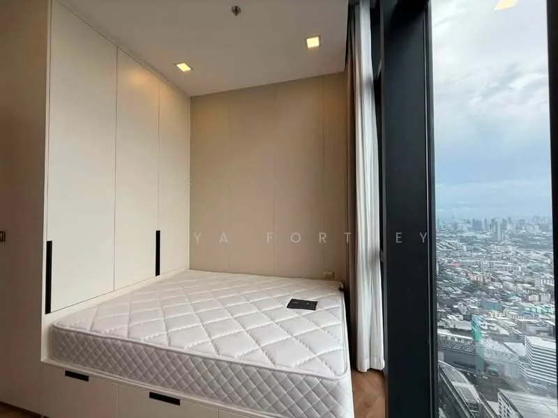 4 Bedroom condo in One9Five Asoke-Rama 9