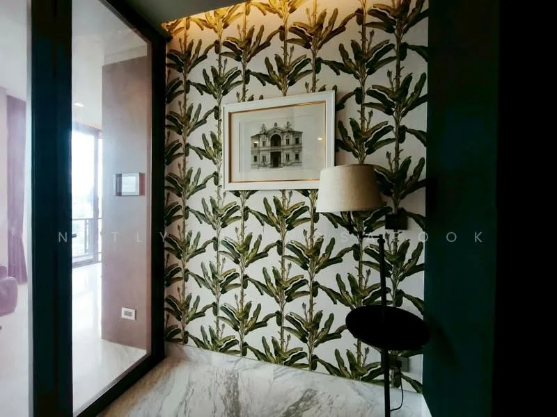 2 Bedroom condo in The Monument Thonglor