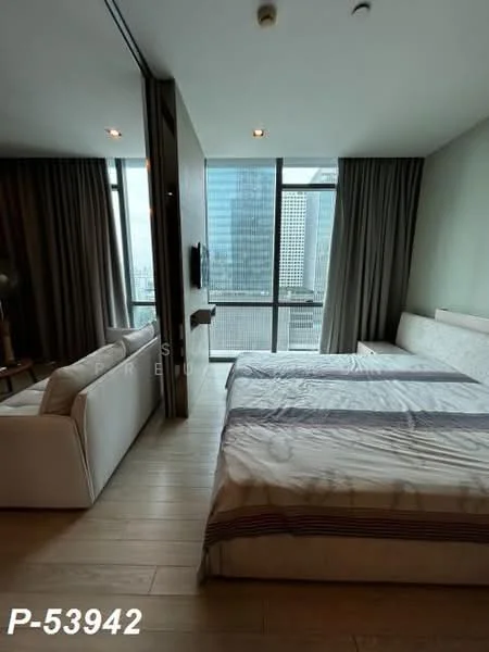 1 Bedroom condo in The Room Sukhumvit 21