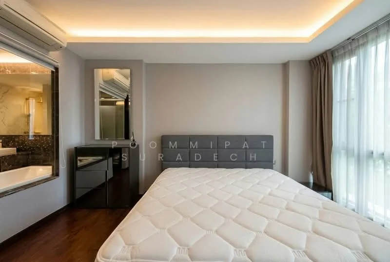 1 Bedroom condo in The Address Sukhumvit 61