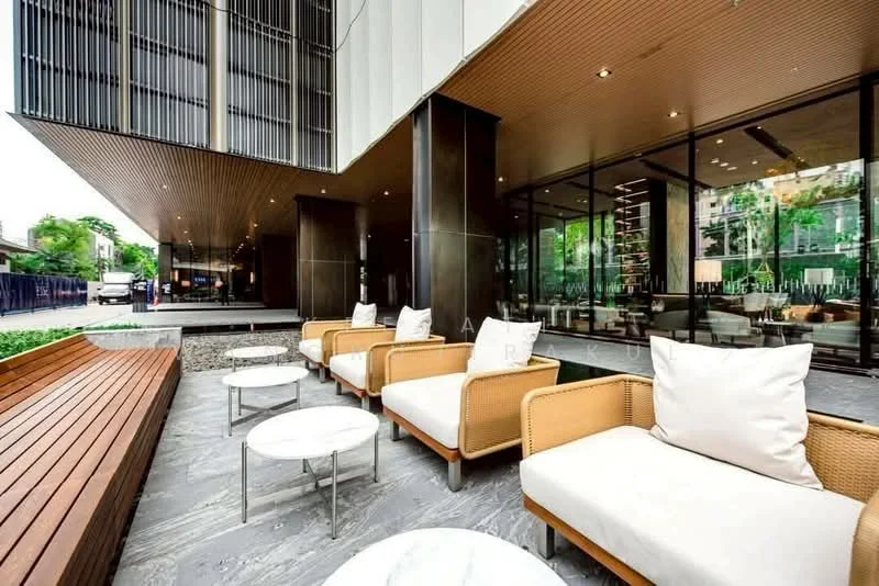 2 Bedroom condo in The Esse Sukhumvit 36