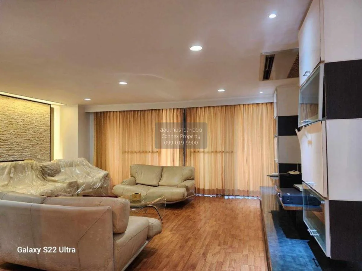 4 Bedroom condo in The Regency