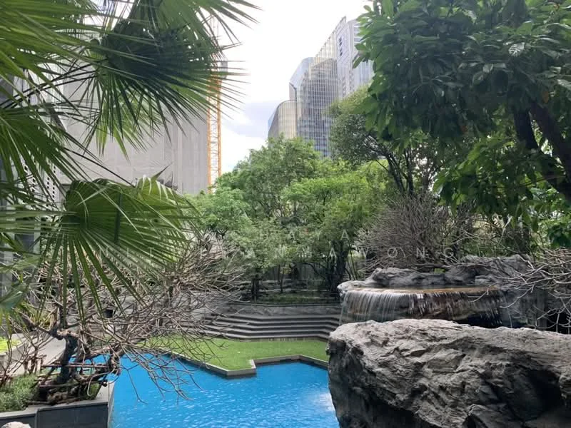 1 Bedroom condo in The Address Asoke