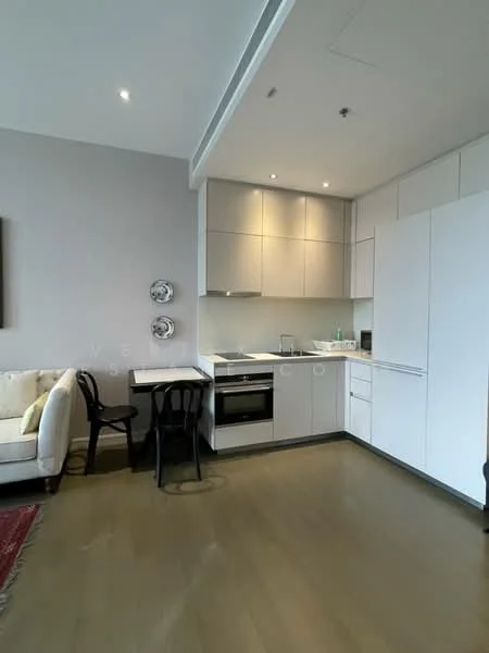 1 Bedroom condo in Magnolias Ratchadamri Boulevard