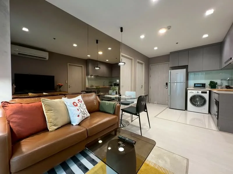 2 Bedroom condo in Rhythm Sukhumvit 36-38