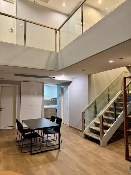 2 Bedroom condo in The Room Sukhumvit 21