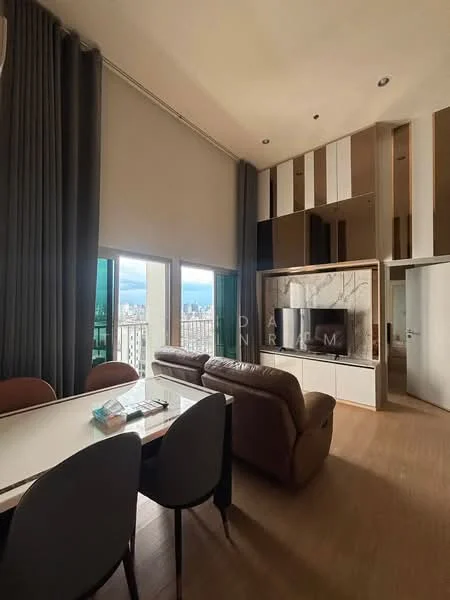 2 Bedroom condo in Noble Revolve Ratchada
