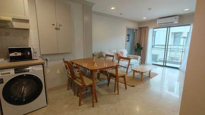 2 Bedroom condo in Green Point Silom