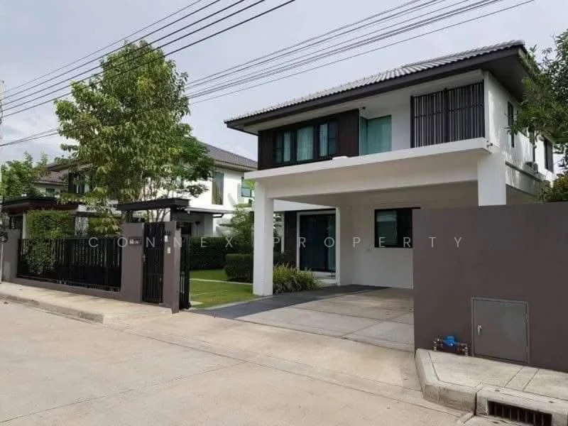 4 Bedroom condo in Mantana Bangna Km.7