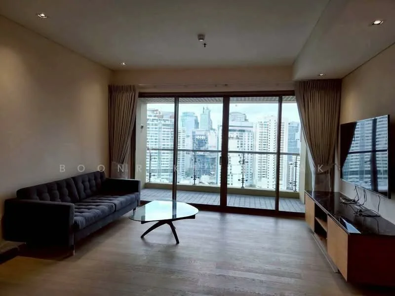2 Bedroom condo in The Lakes