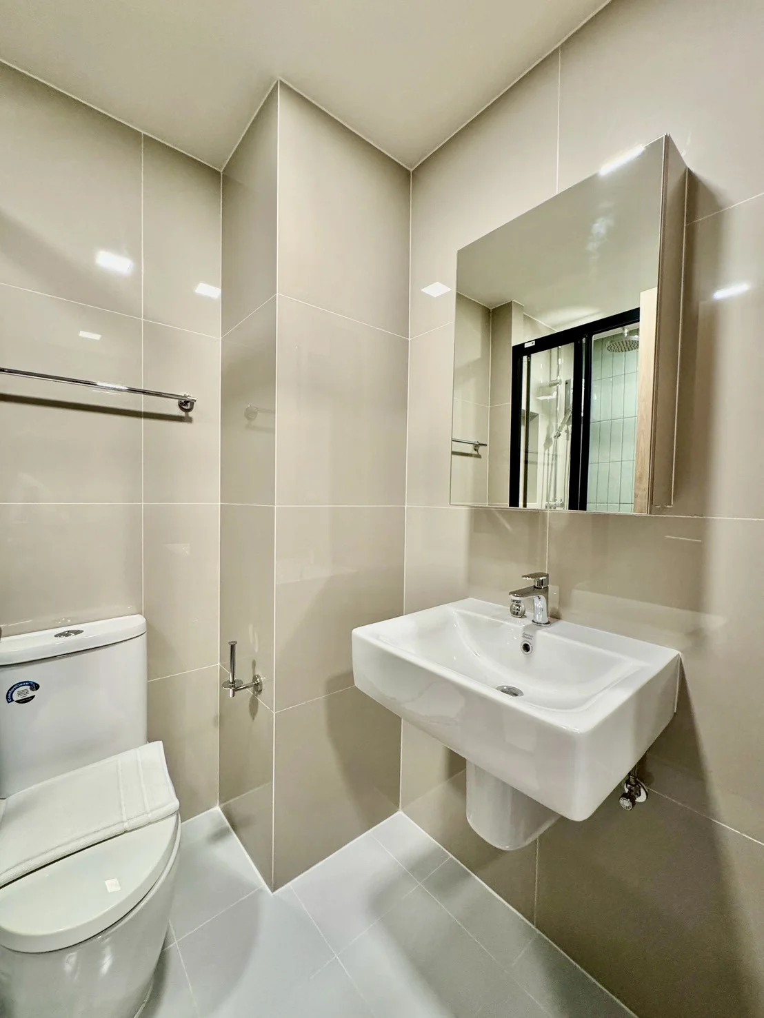 1 Bedroom condo in FLO by Sansiri