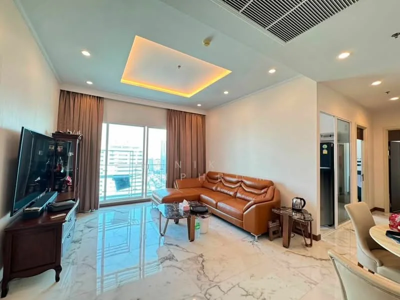 3 Bedroom condo in Supalai Elite Surawong