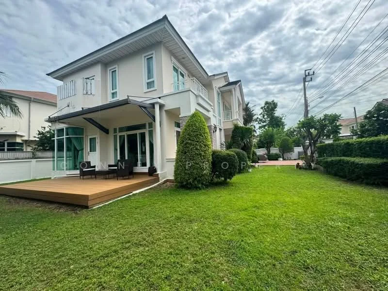 3 Bedroom condo in Perfect Masterpiece Rama 9