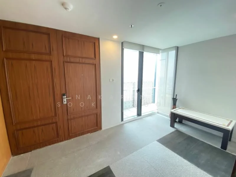 3 Bedroom condo in The Met Sathorn