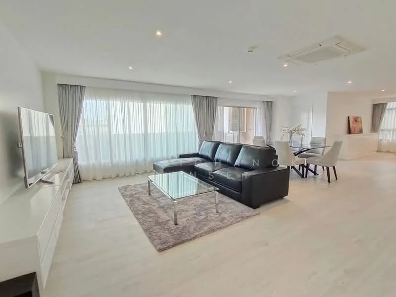 2 Bedroom condo in Silom Condominium