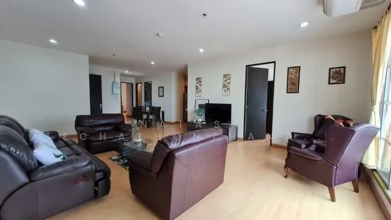 3 Bedroom condo in Citi Smart Sukhumvit 18