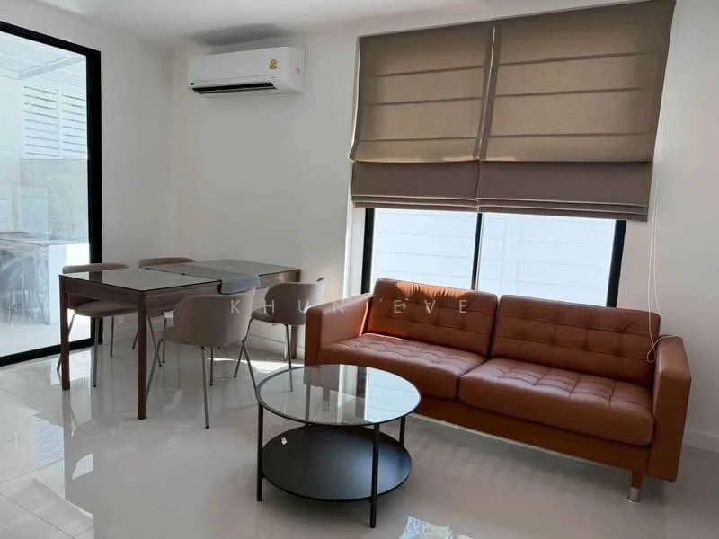 3 Bedroom condo in Areeya Mandarina Sukhumvit 77