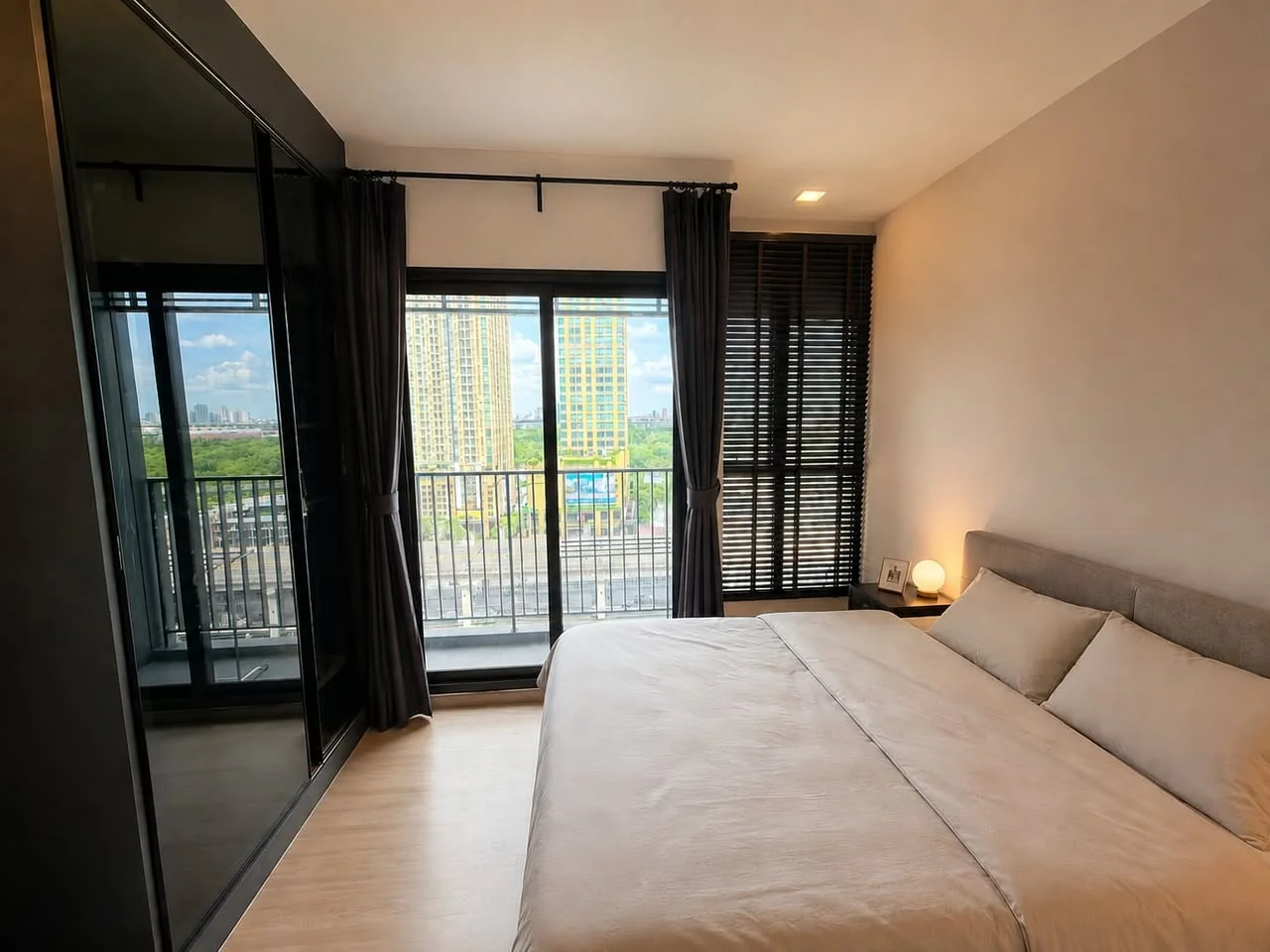 1 Bedroom condo in The Privacy Jatujak