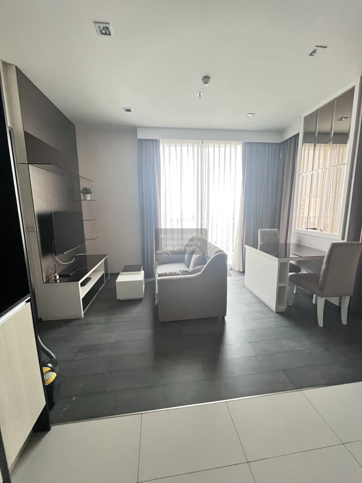 1 Bedroom condo in The Edge Sukhumvit 23