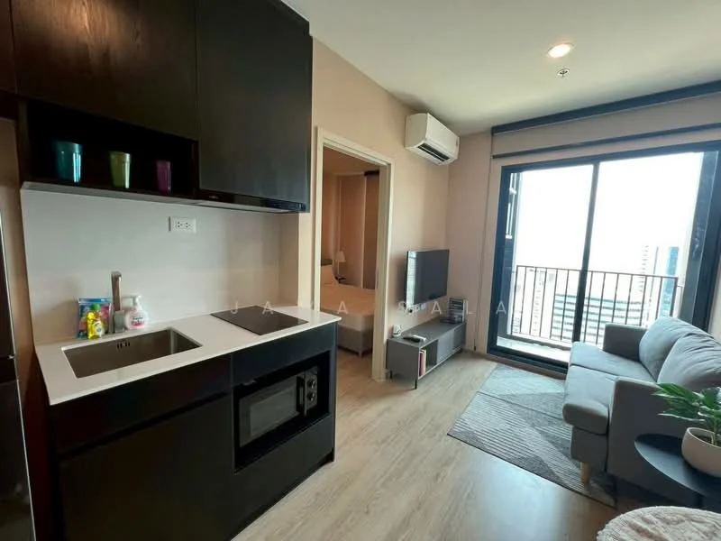 1 Bedroom condo in Nue District R9