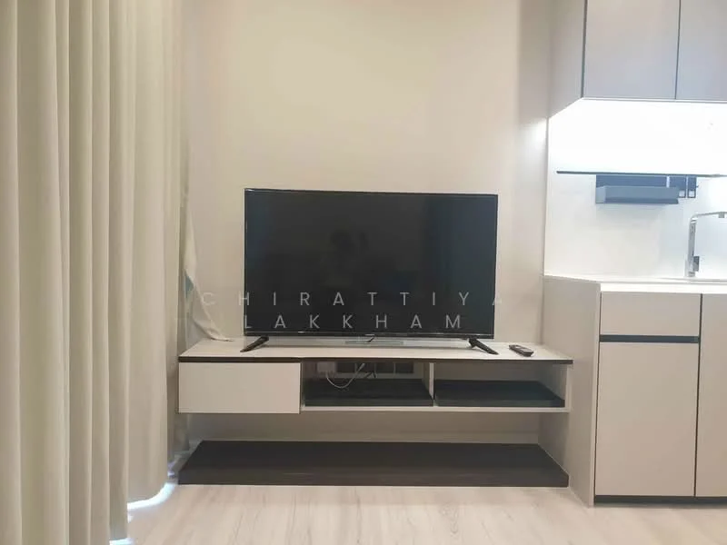 1 Bedroom condo in The Room Phaya Thai