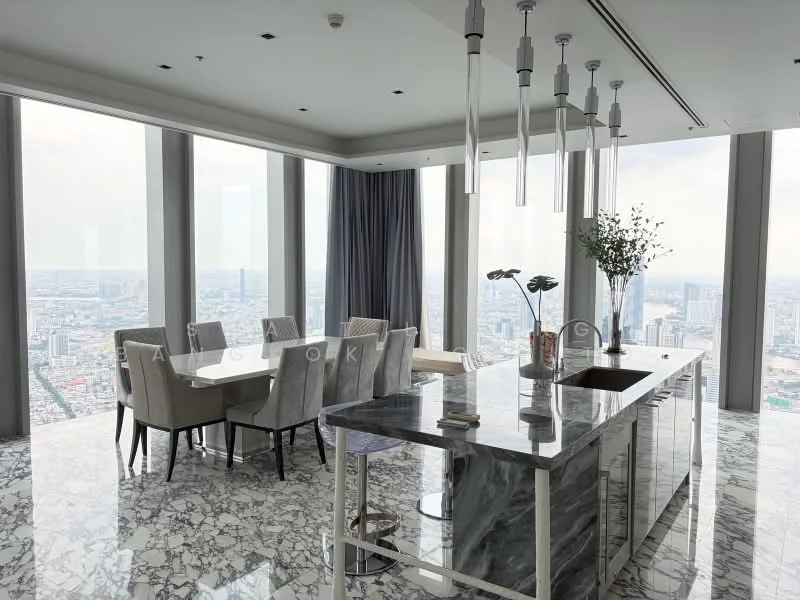 3 Bedroom condo in The Ritz-Carlton Residences