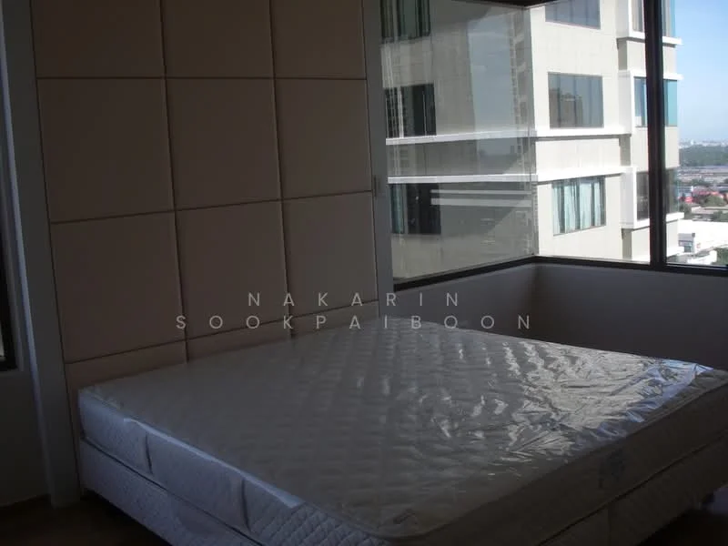 2 Bedroom condo in The Emporio Place