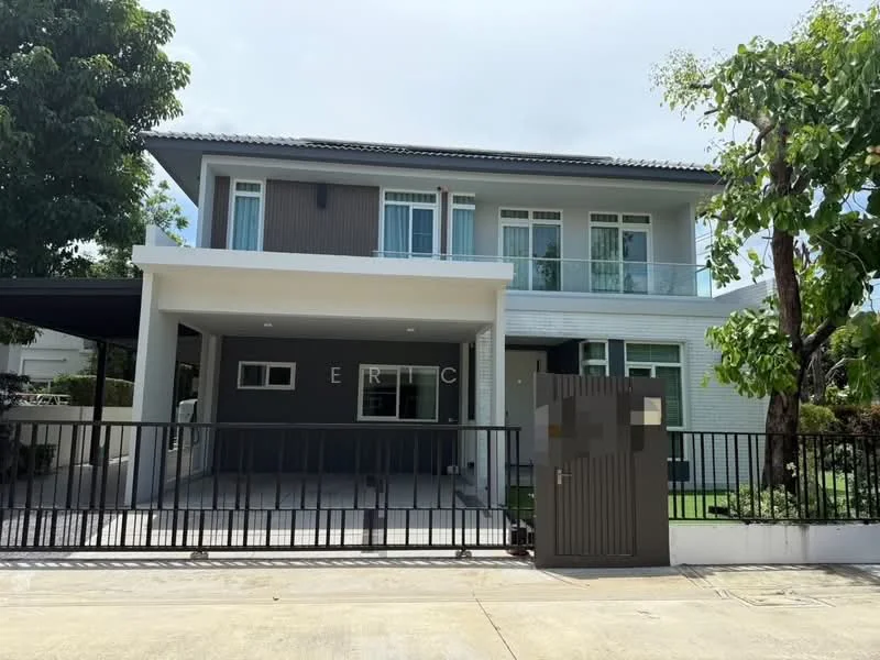 4 Bedroom condo in Mantana 2 Bangna Km.7