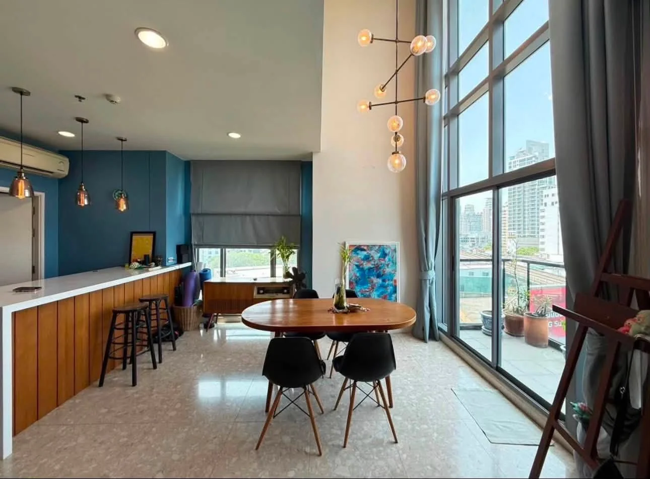 2 Bedroom condo in The Crest Sukhumvit 34