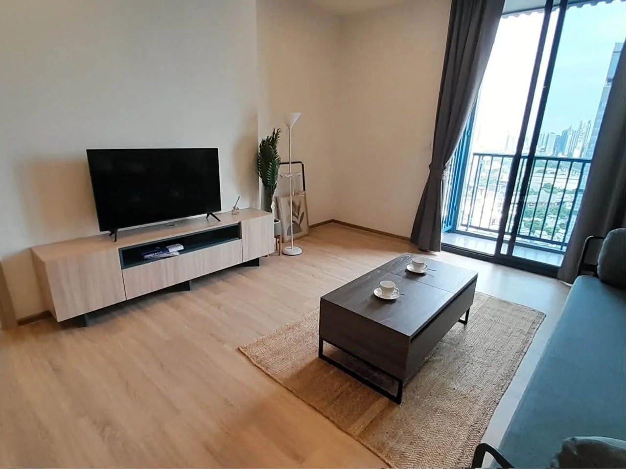 2 Bedroom condo in XT Phayathai